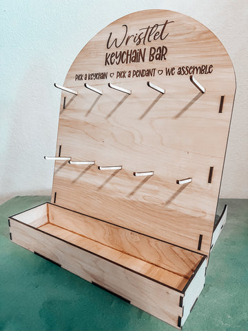 Wristlet keychain bar